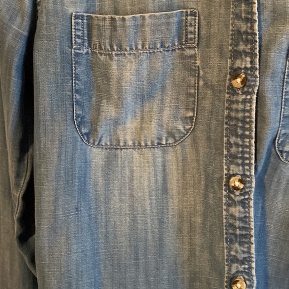 Women’s Abercrombie & Fitch Boyfriend Chambray Denim Button Shirt XS Vintage - Picture 3 of 8